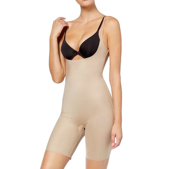 NWT SPANX Reversible Open Bust Mid Thigh Shapewear‎ Bodysuit Size Small - Picture 1 of 11